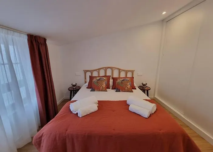 Vibescoruna- O65-4 Apartment